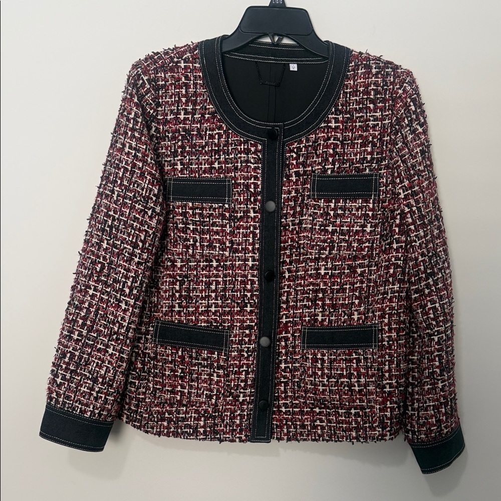 Chicos Jacket, fully lined, black denim trim. Size 8